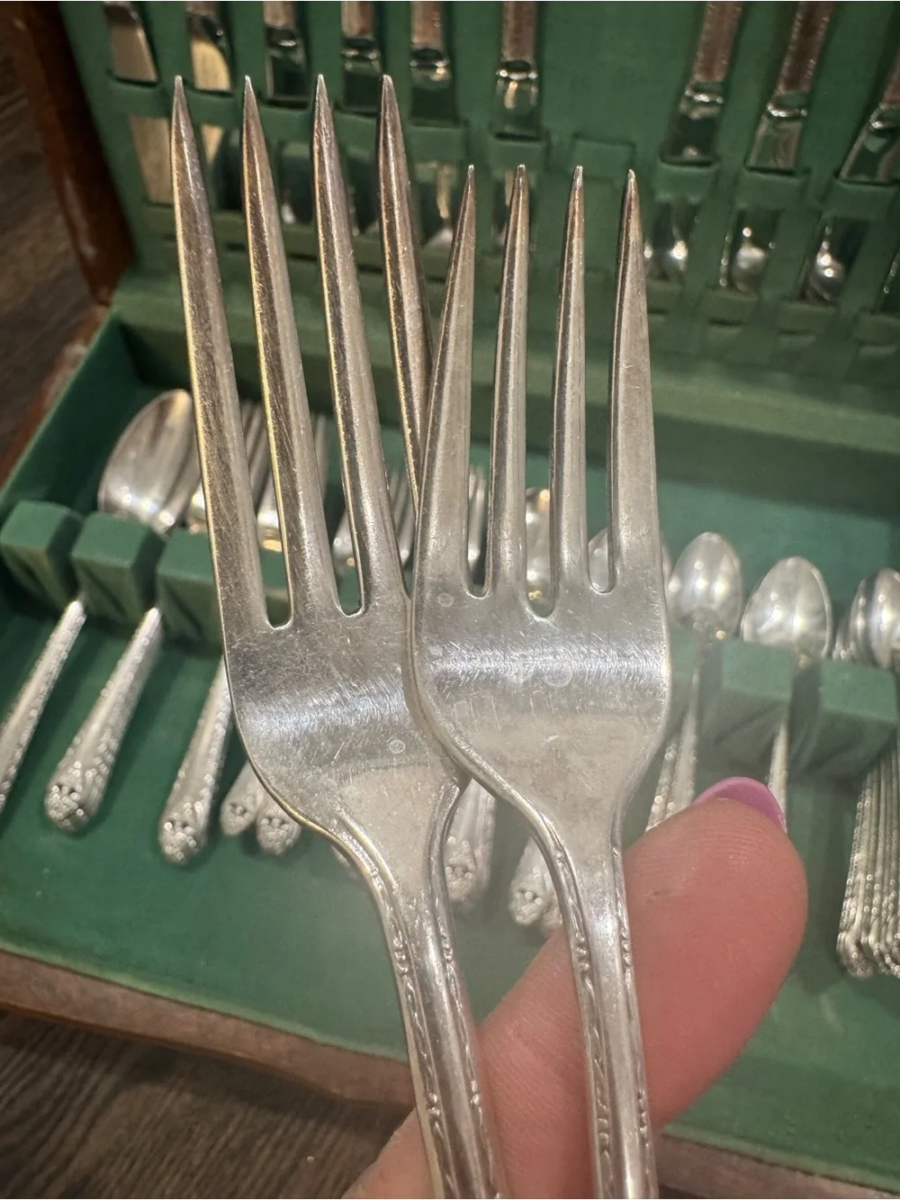 Vintage Holmes & Edwards “Lovely Lady” Silver-Plated Flatware Set - 71 Pieces